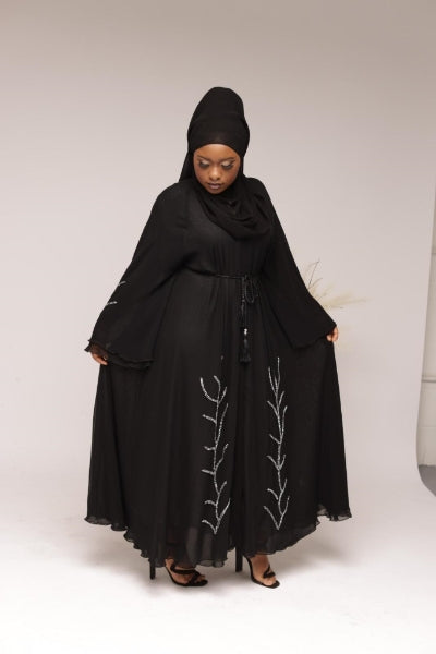 Ranaat Al-Mahabba Abaya Image By Qalanjos Fashions